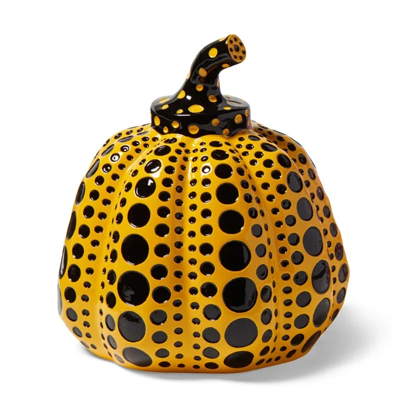 Interior Design Japan - Kusama Yayoi Kürbisstatue, japanische Kunst, Wellenpunkt,