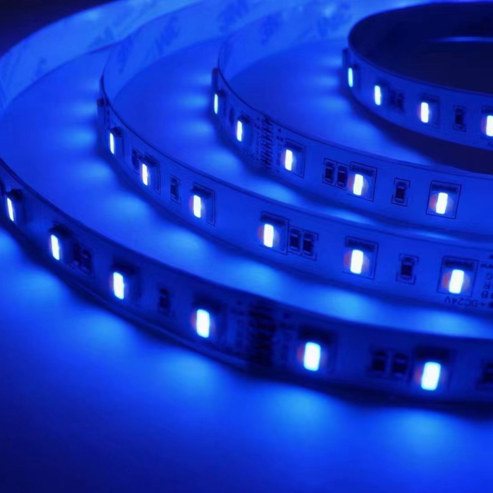 Interior Design Output - Intelligente RGBCW 5-in-1 LED-Lichtleiste 24V Hochleistungsband