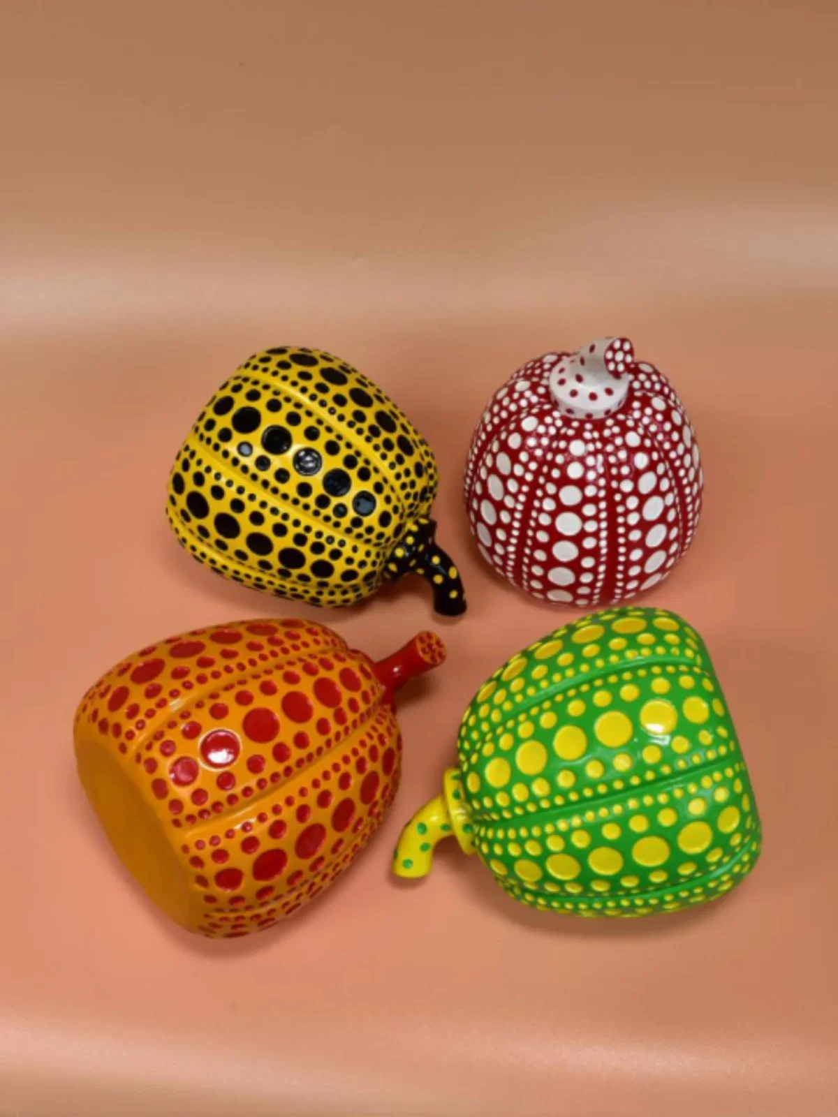 Kusama Yayoi Kürbisstatue, jap – Interior Design Japan Bewertung und Preis