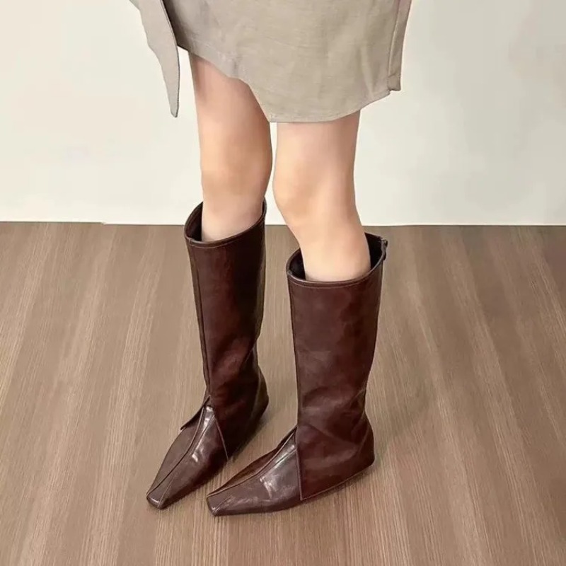 Flache High-Heel-Stiefel mit s – Interior Designer Bewertung und Preis