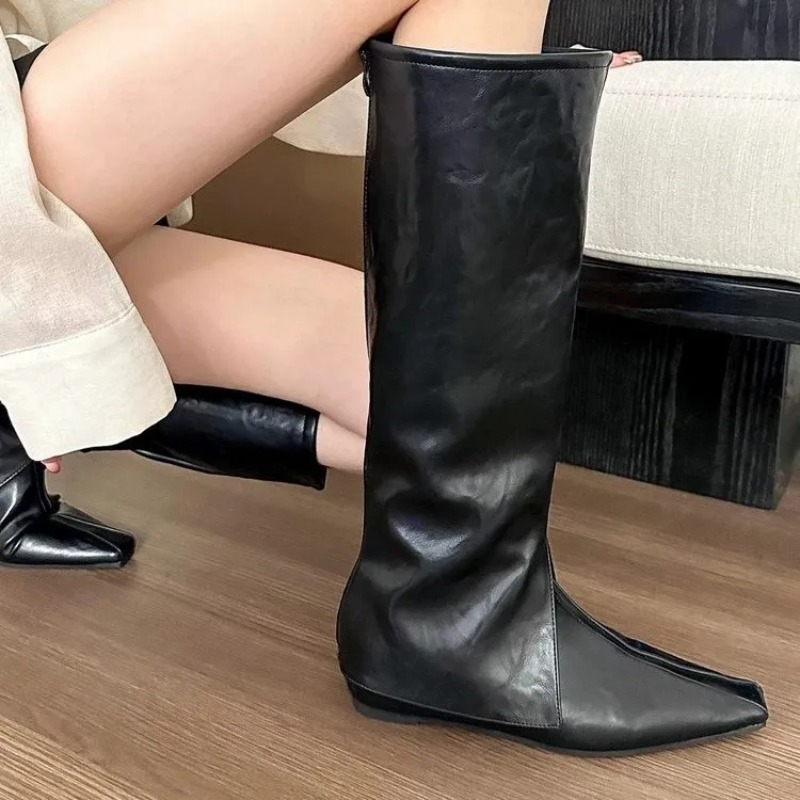 Flache High-Heel-Stiefel mit s – Interior Designer Bewertung und Preis