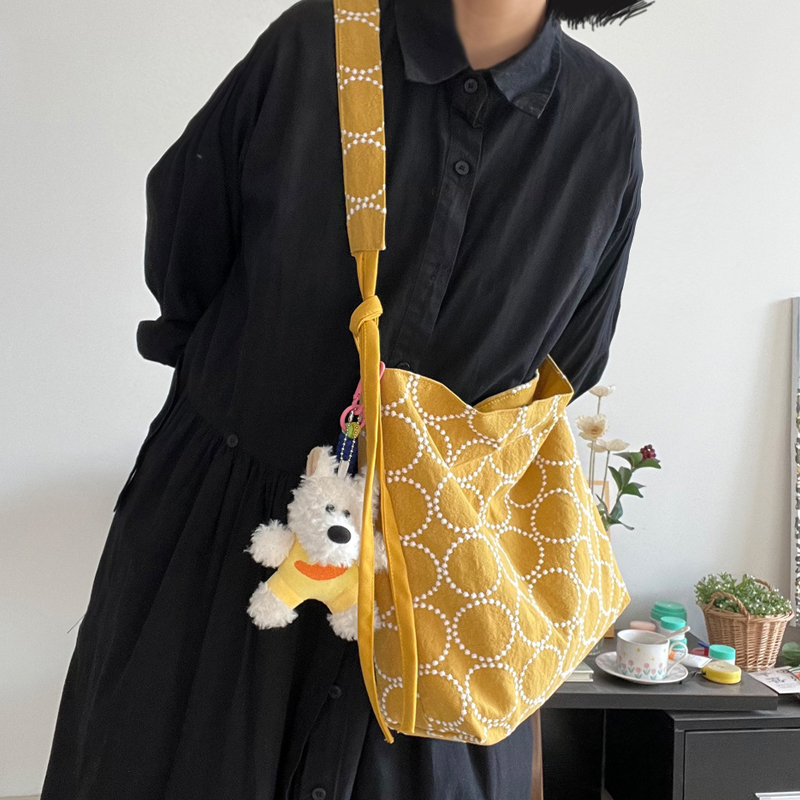 Luxuriöse Designer-Handtaschen – Interior Design Japan Bewertung und Preis