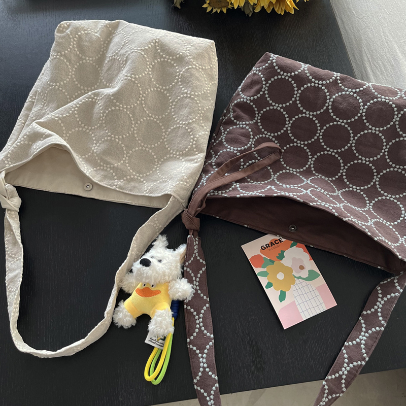 Luxuriöse Designer-Handtaschen – Interior Design Japan Bewertung und Preis